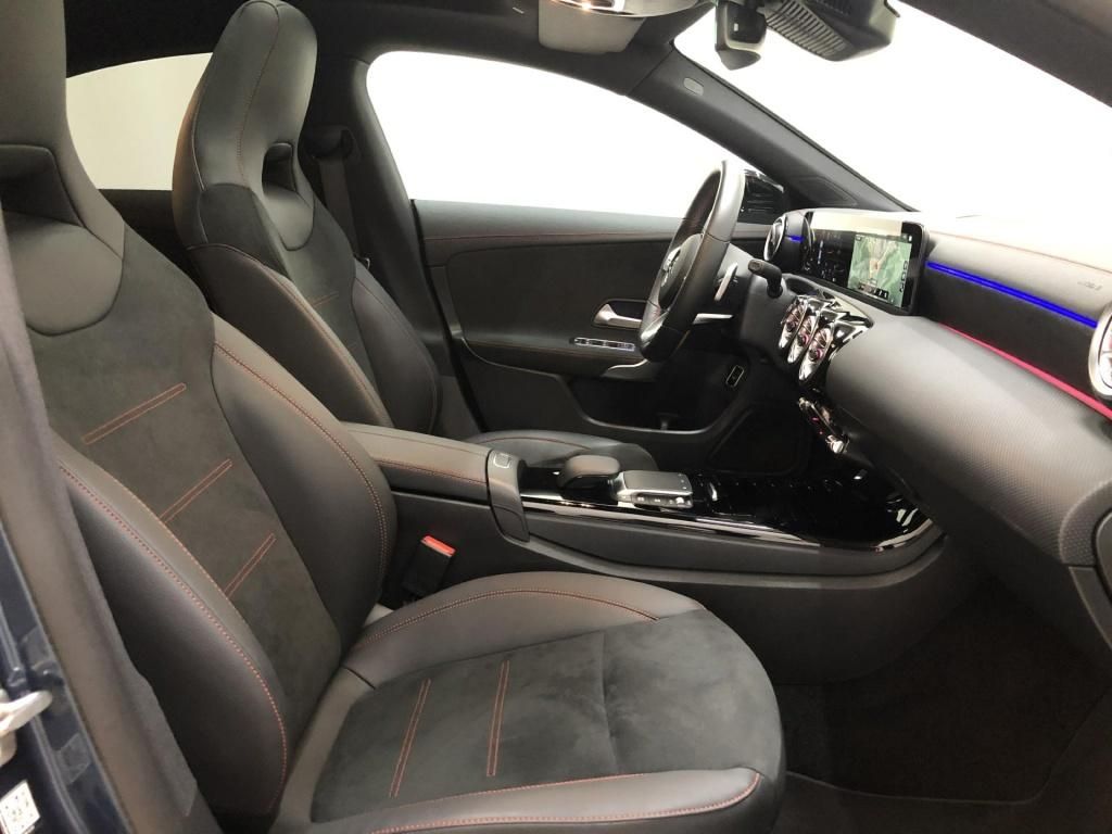 Mercedes-Benz CLA 200 2023