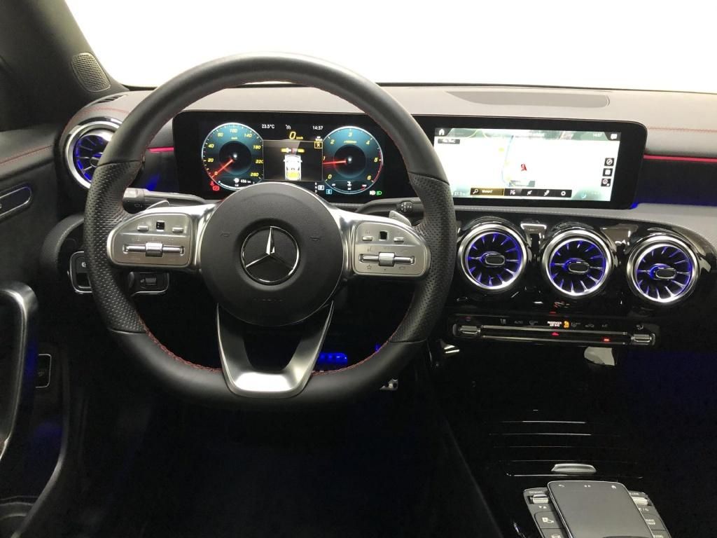 Mercedes-Benz CLA 200 2023