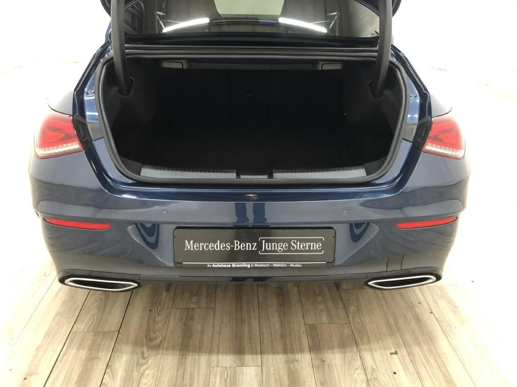 Mercedes-Benz CLA 200 2023