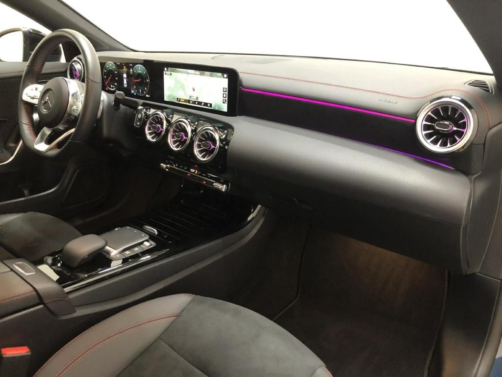 Mercedes-Benz CLA 200 2023