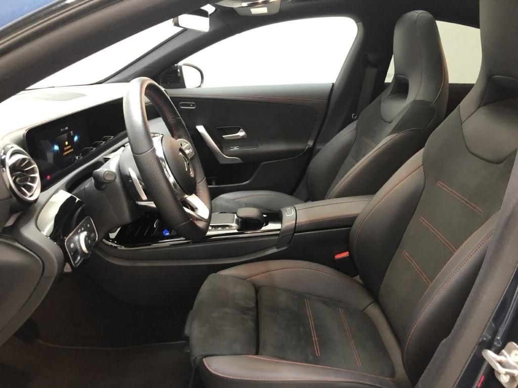 Mercedes-Benz CLA 200 2023