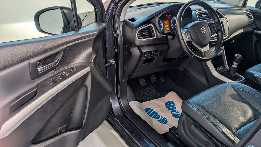 Suzuki (SX4) S-Cross 2015