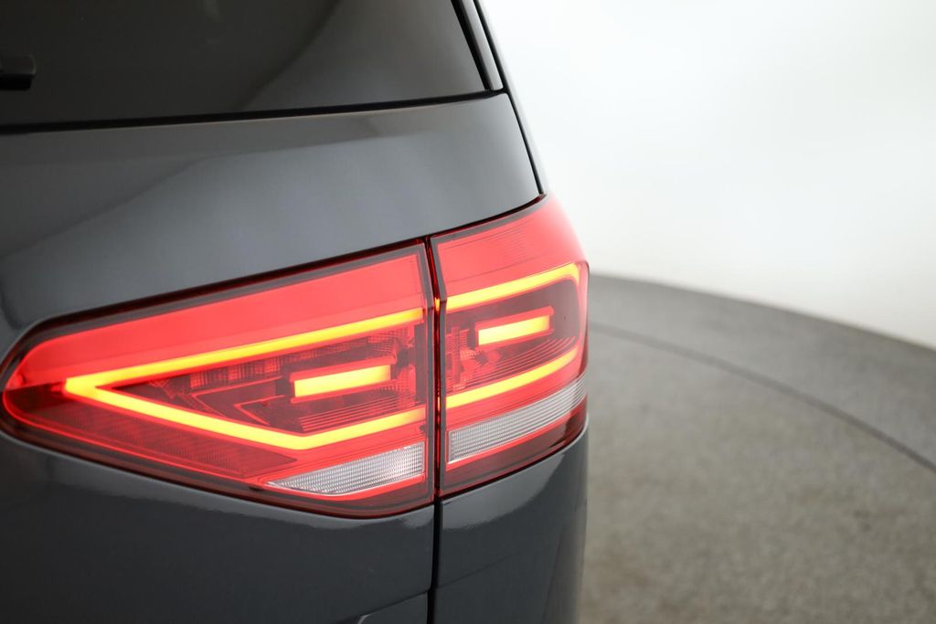 Volkswagen Touran 2025