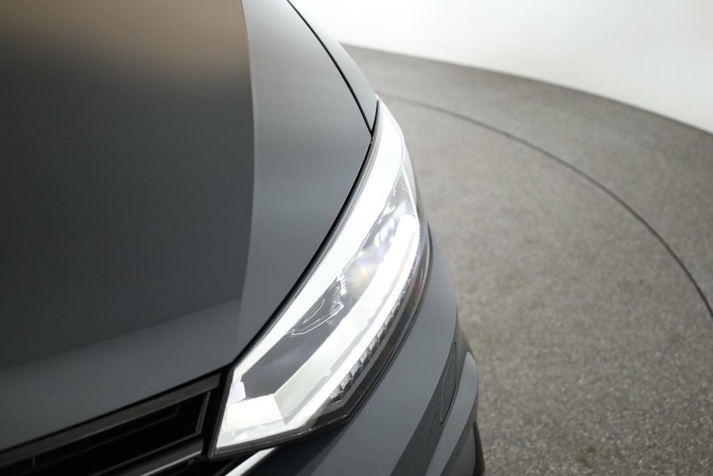 Volkswagen Touran 2025