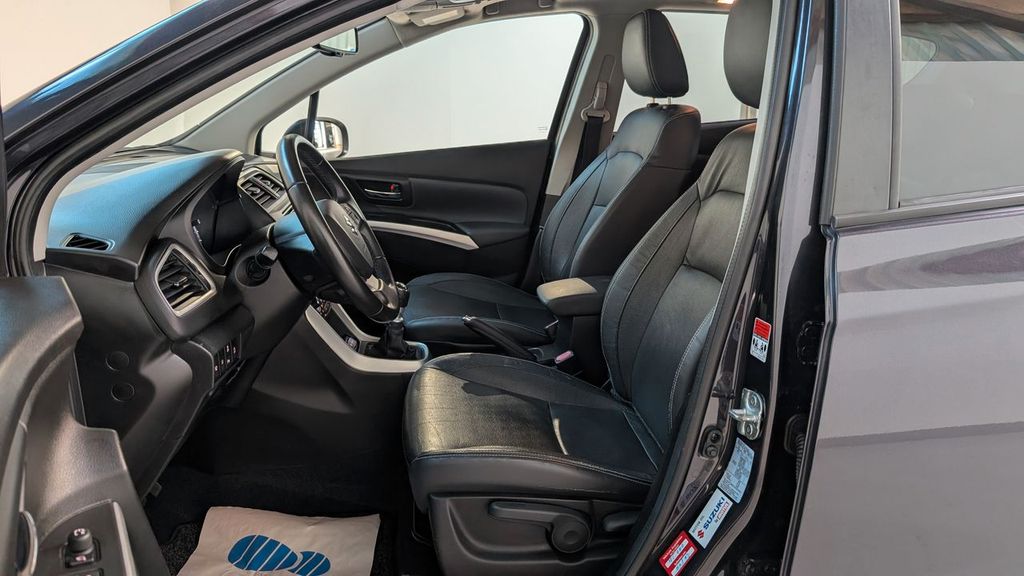 Suzuki (SX4) S-Cross 2015