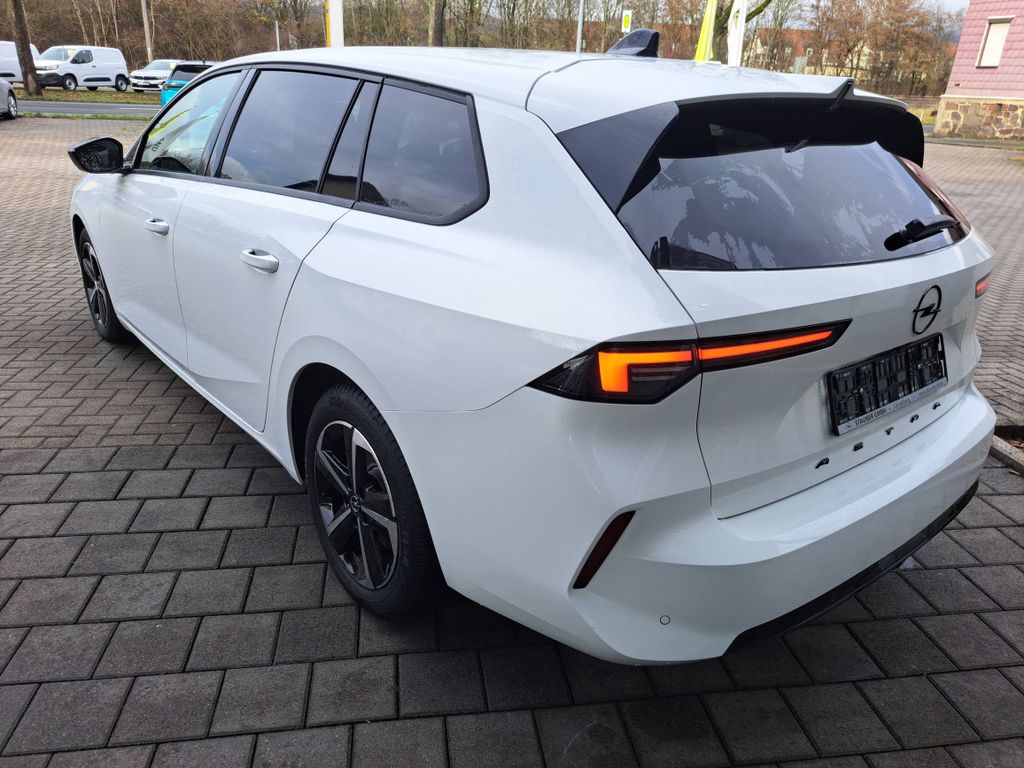 Opel Astra 2024