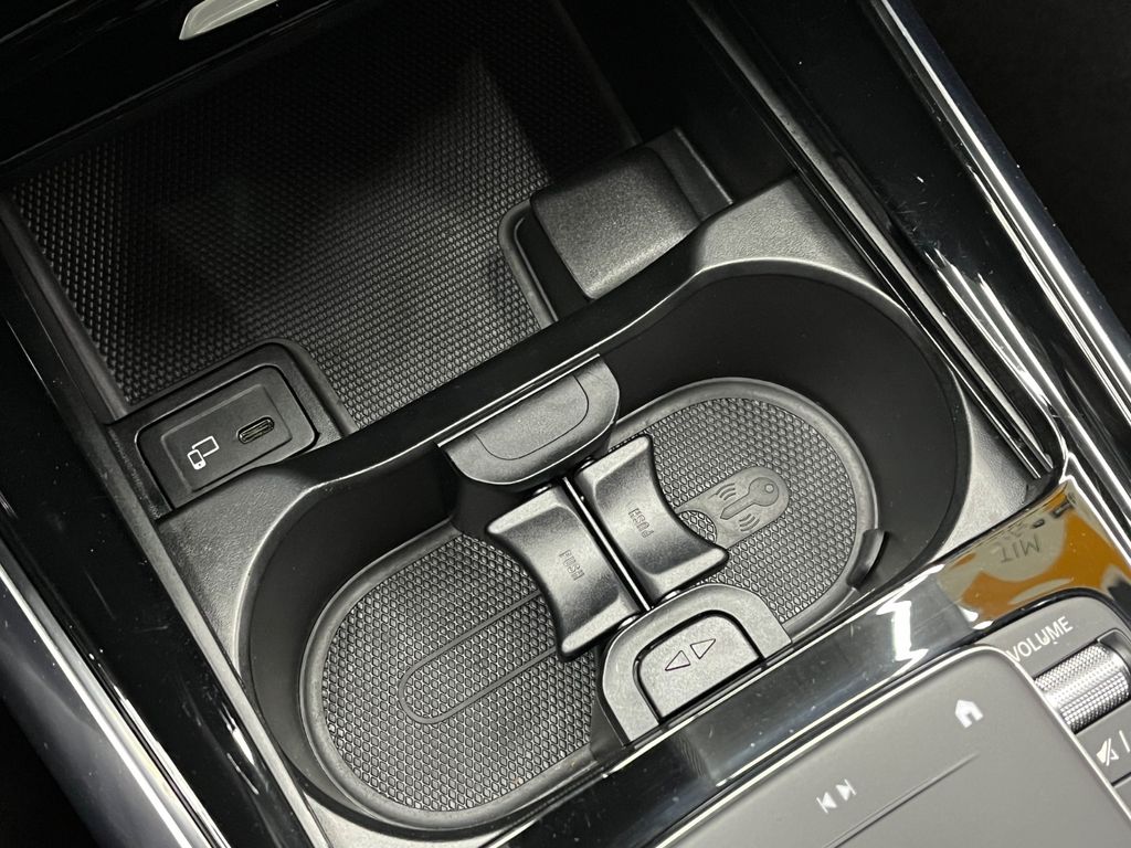 Mercedes-Benz GLA 180 2023