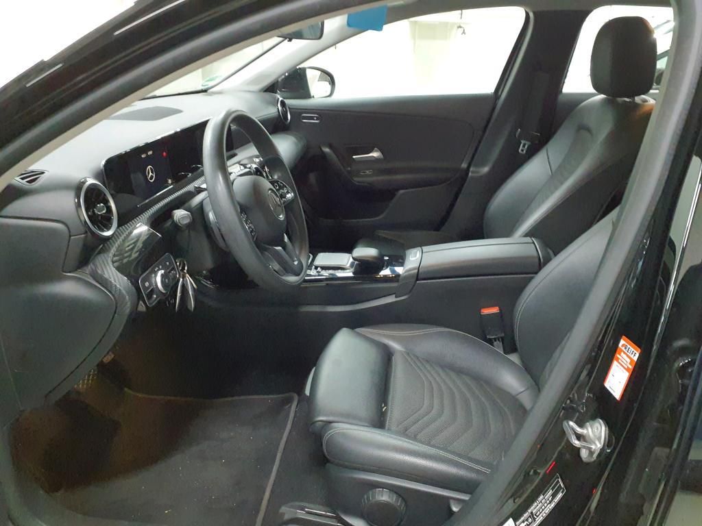 Mercedes-Benz A 180 2022