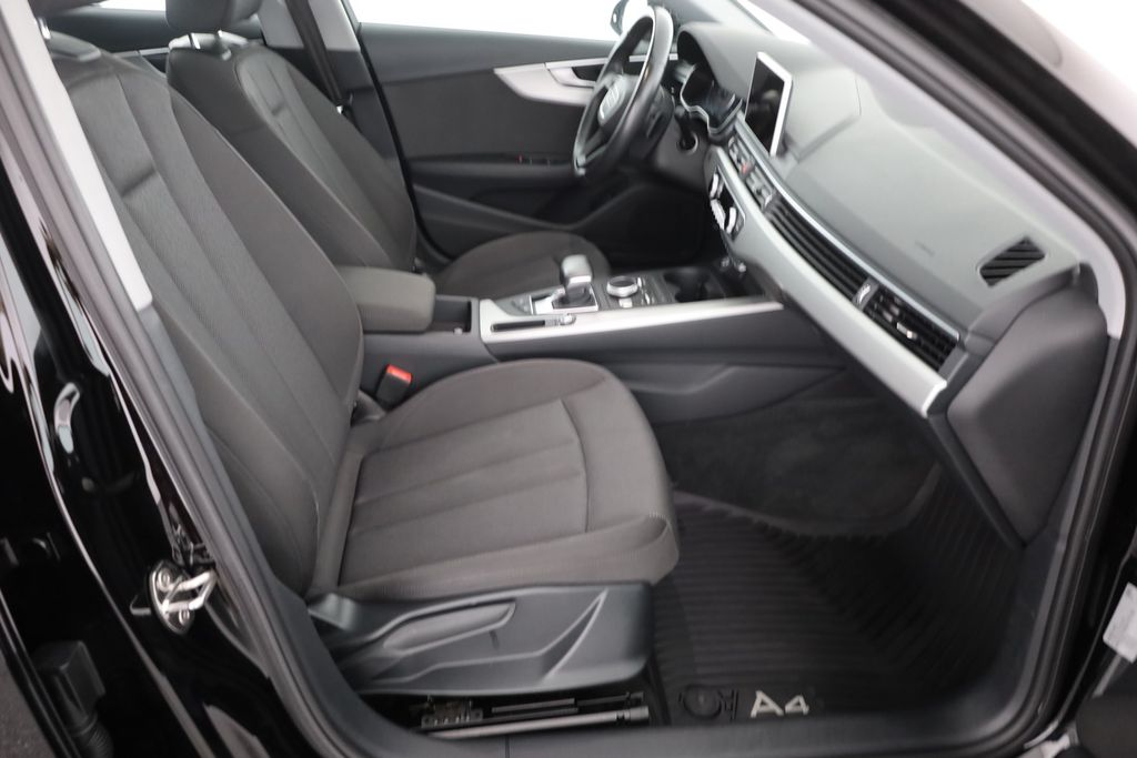 Audi A4 2019
