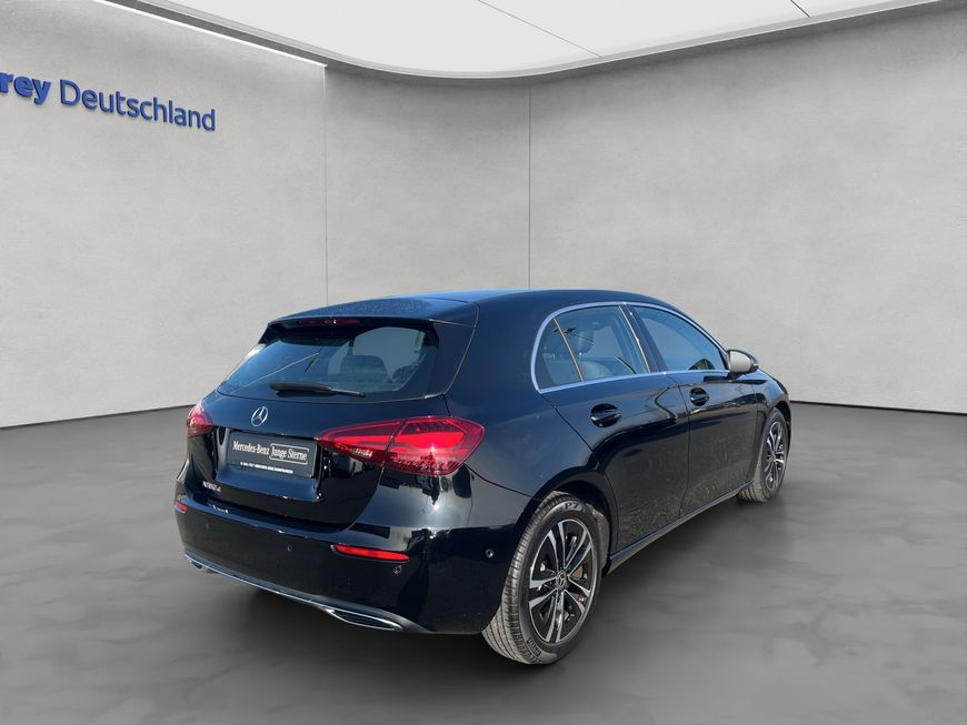 Mercedes-Benz A 180 2025