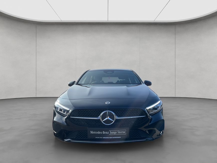 Mercedes-Benz A 180 2025