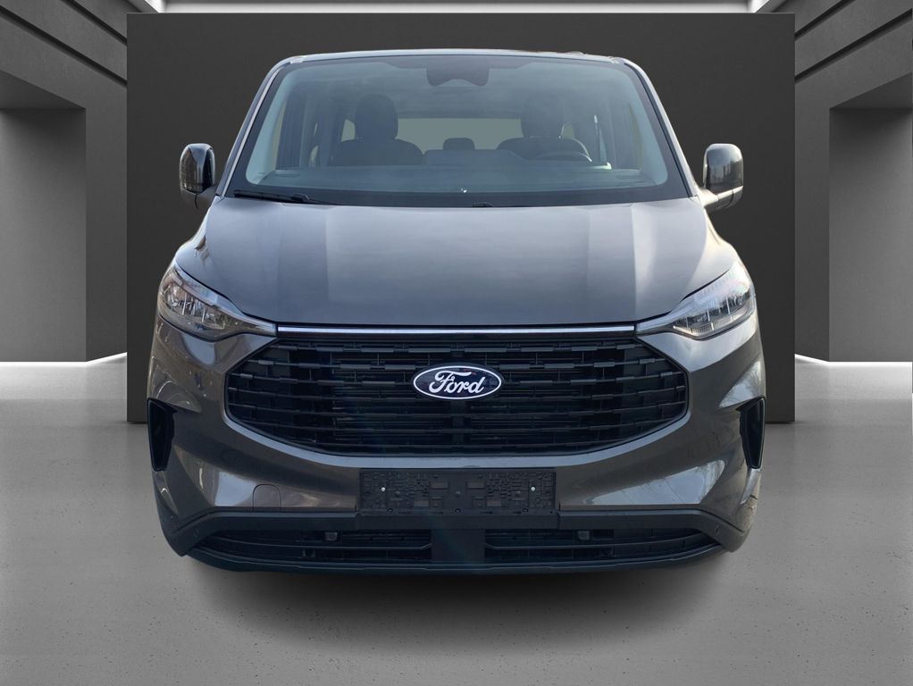 Ford Tourneo Custom 2025