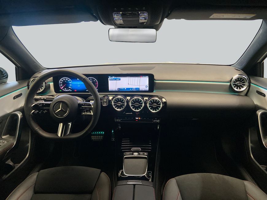 Mercedes-Benz A 200 2025