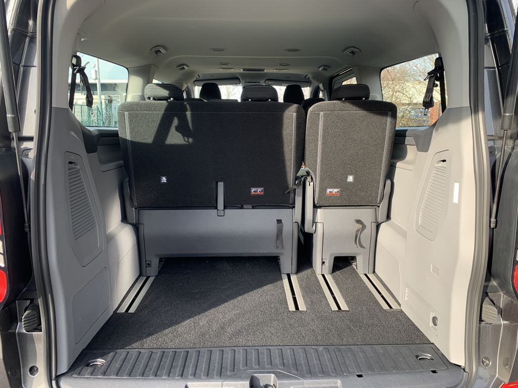 Ford Tourneo Custom 2025