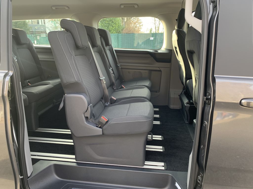 Ford Tourneo Custom 2025