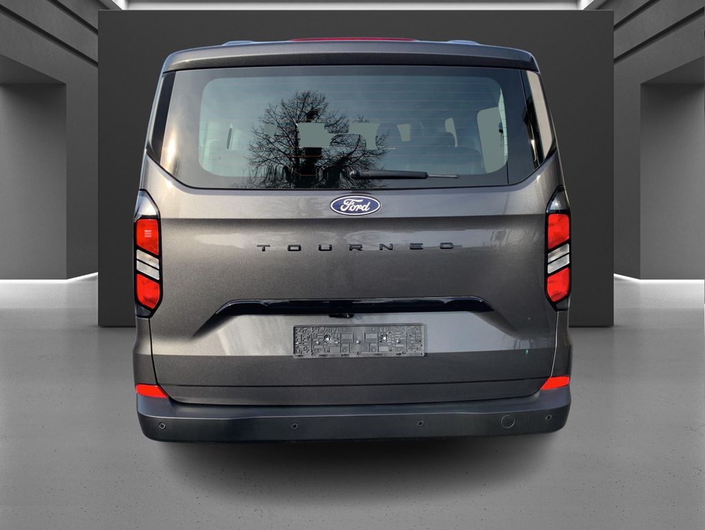 Ford Tourneo Custom 2025