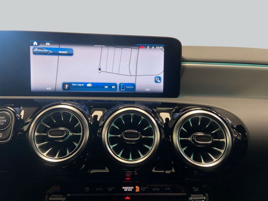 Mercedes-Benz A 200 2025