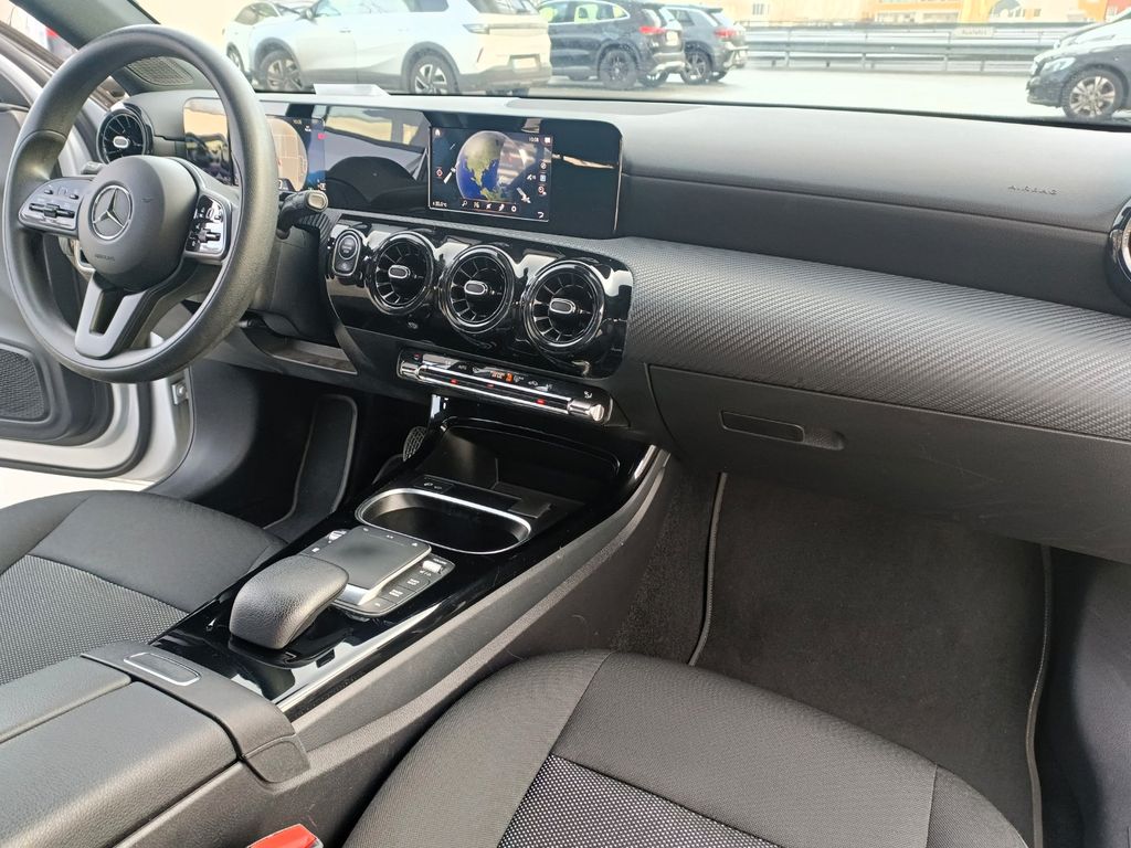 Mercedes-Benz A 180 2022