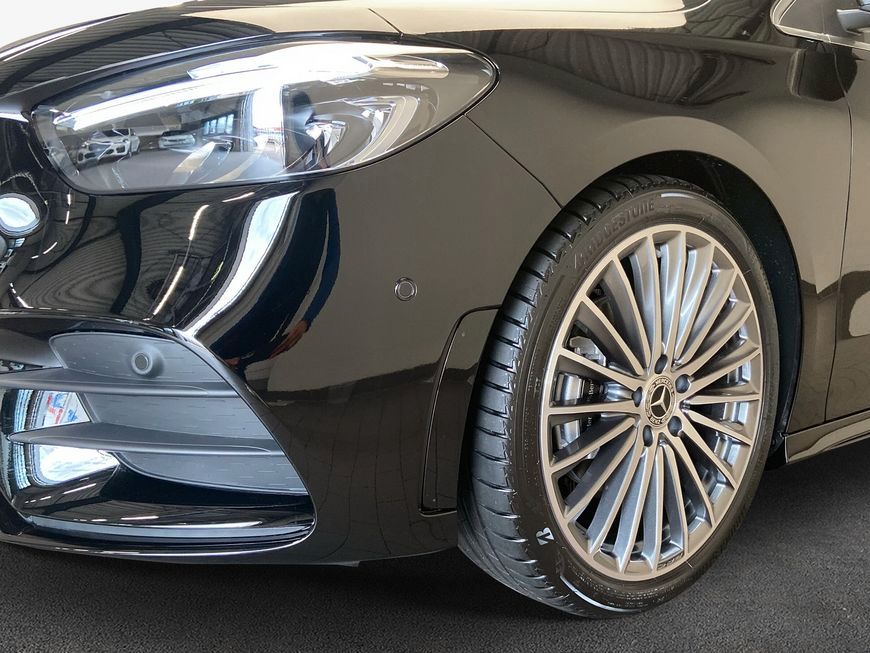Mercedes-Benz B 180 2025