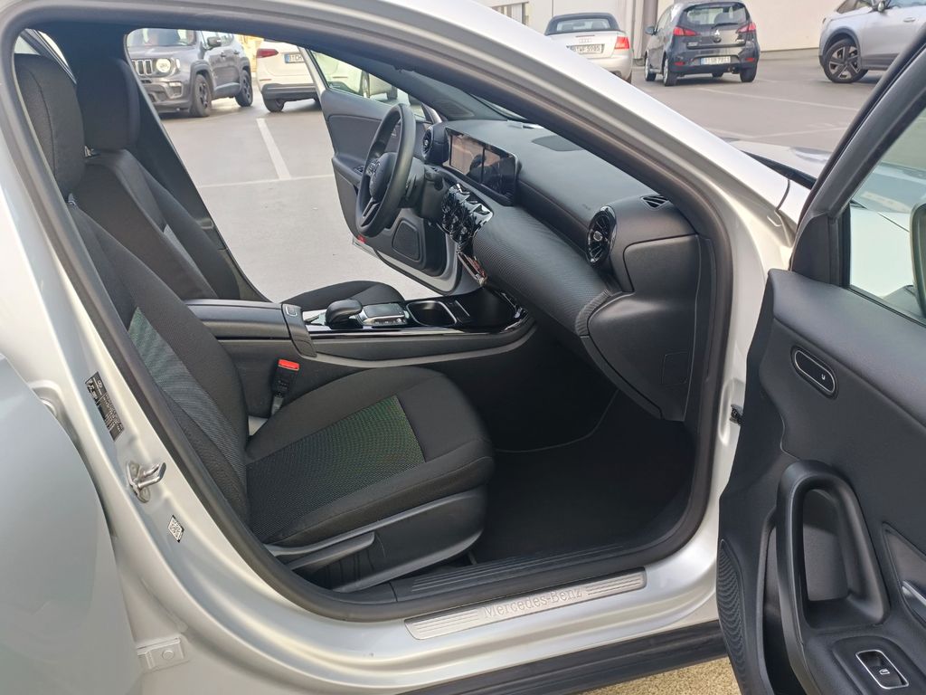 Mercedes-Benz A 180 2022