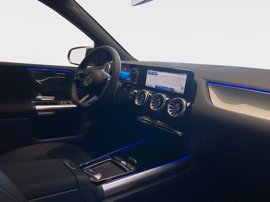 Mercedes-Benz B 180 2025