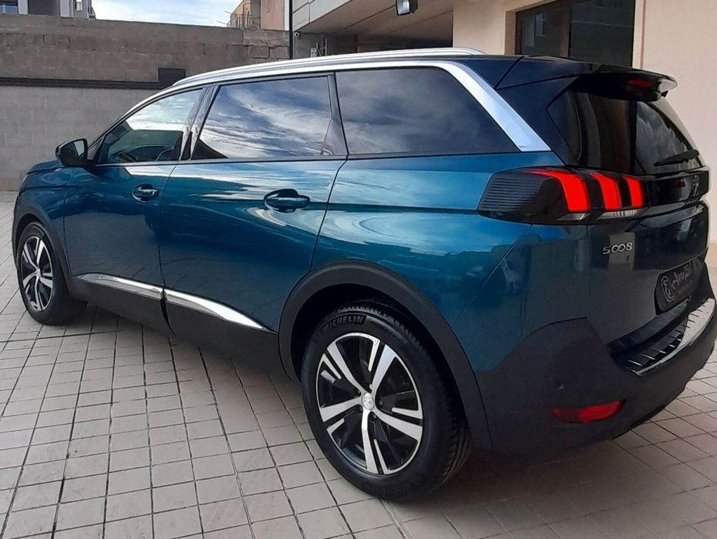Peugeot 5008 2019