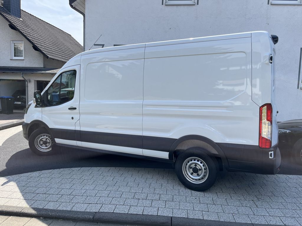 Ford Transit 2023
