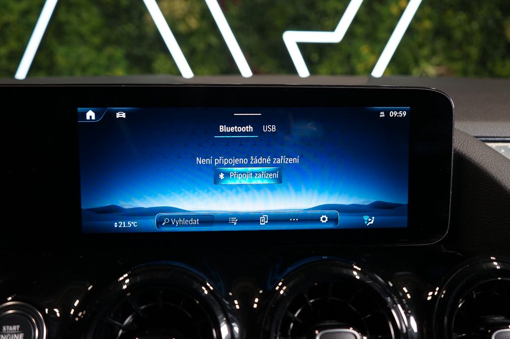 Mercedes-Benz GLA 180 2023