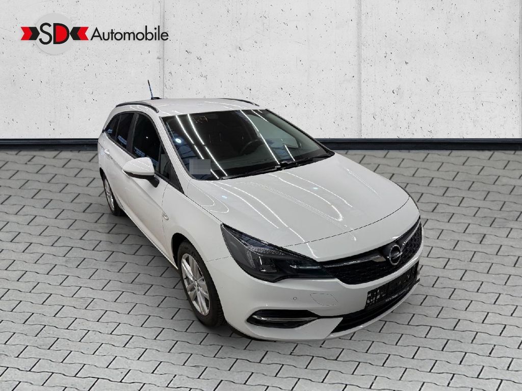 Opel Astra 2021