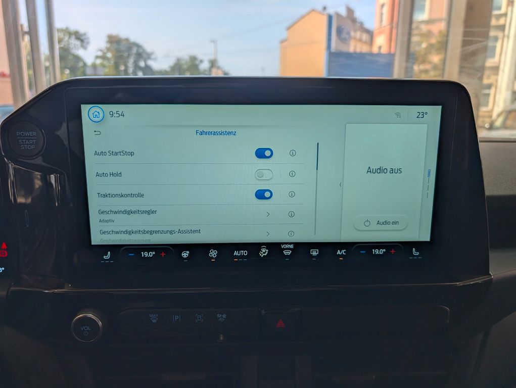 Ford Tourneo Custom 2025