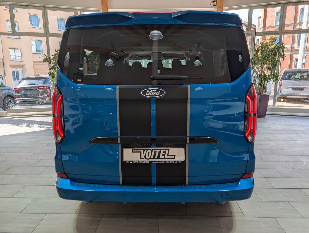 Ford Tourneo Custom 2025