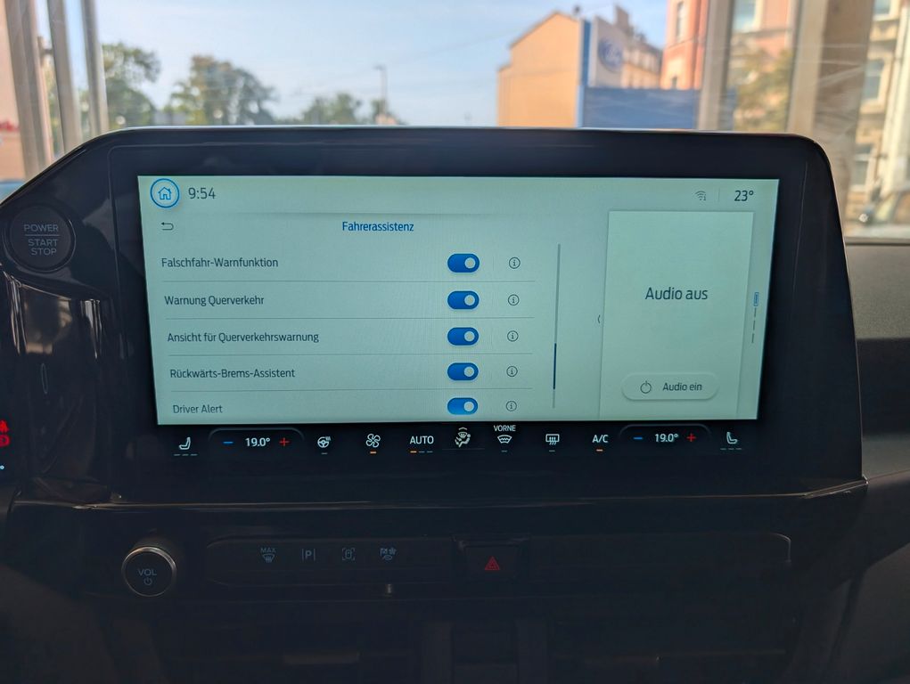 Ford Tourneo Custom 2025