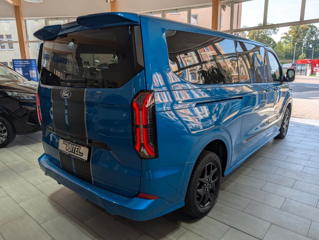 Ford Tourneo Custom 2025