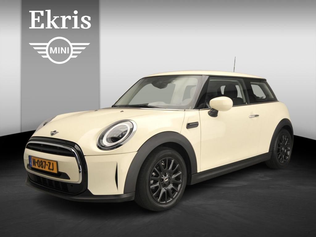 MINI ONE 2022