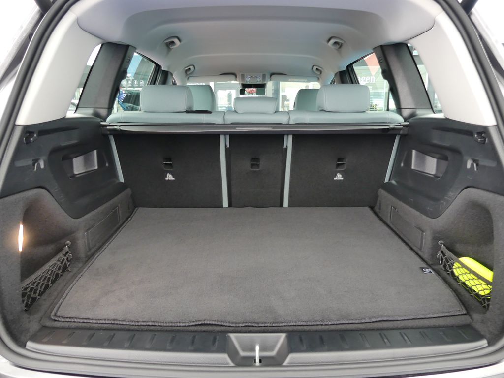 Mercedes-Benz GLB 180 2025