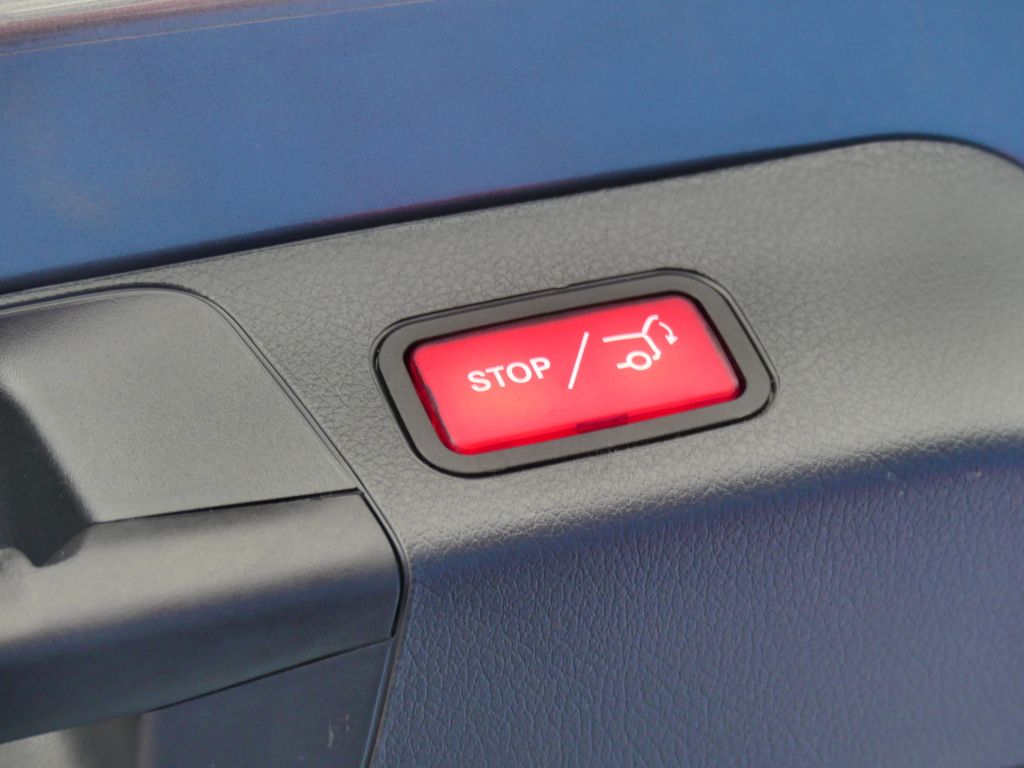 Mercedes-Benz GLB 180 2025