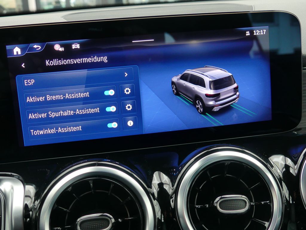 Mercedes-Benz GLB 180 2025