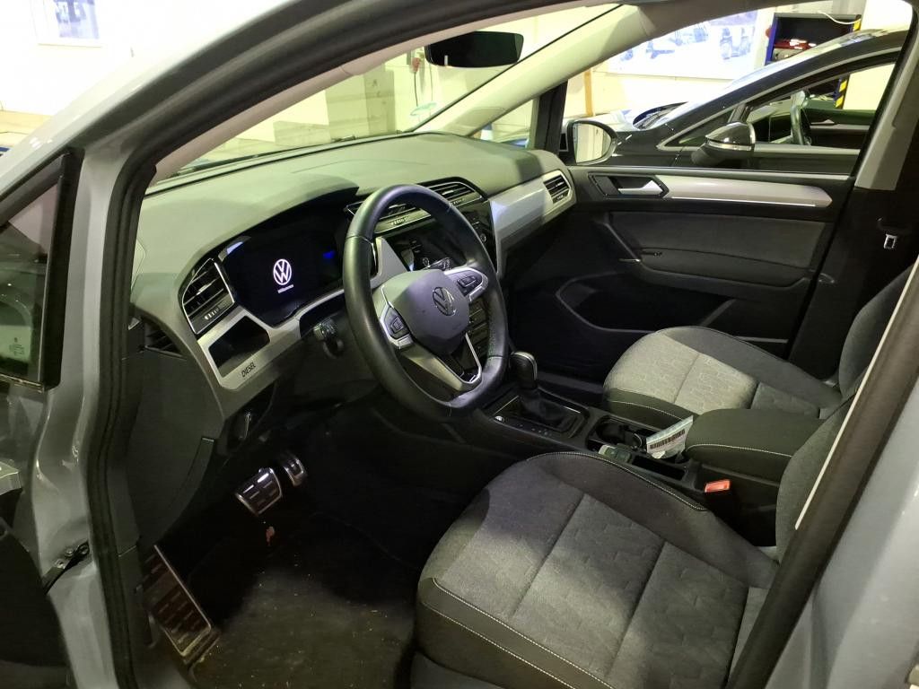 Volkswagen Touran 2024