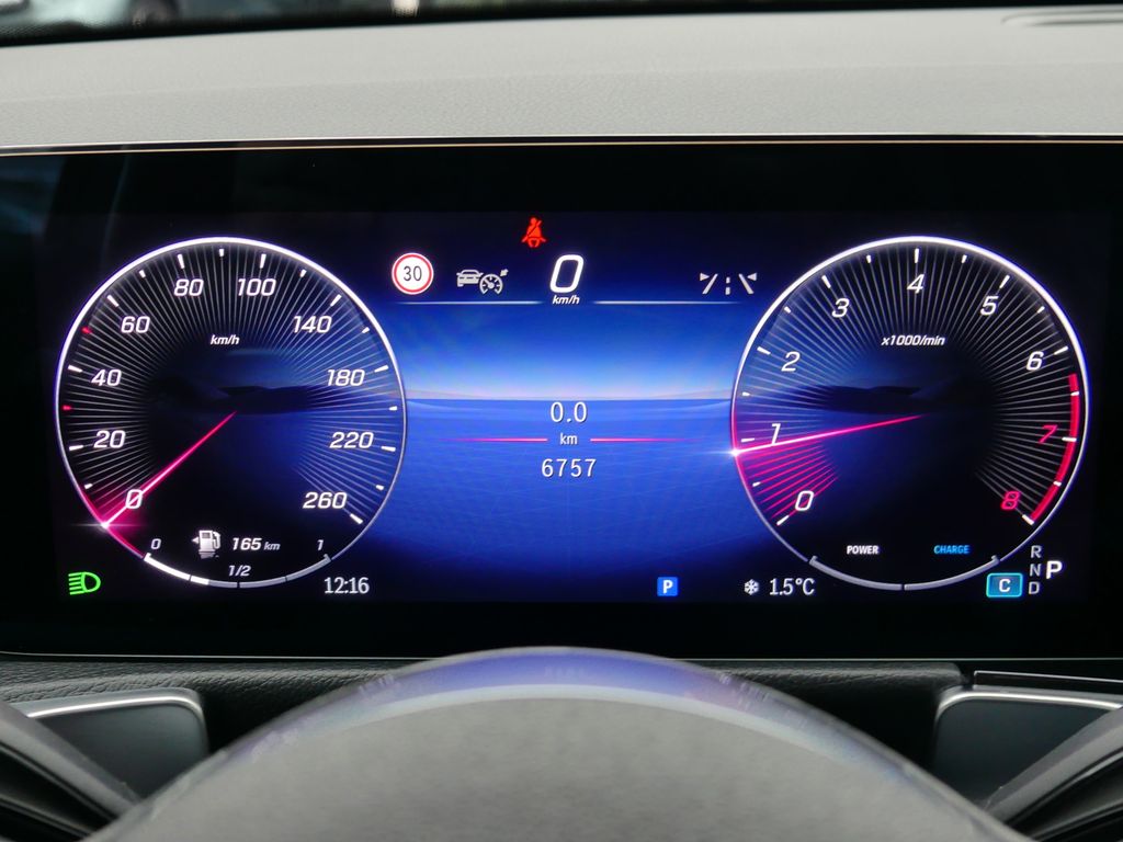 Mercedes-Benz GLB 180 2025