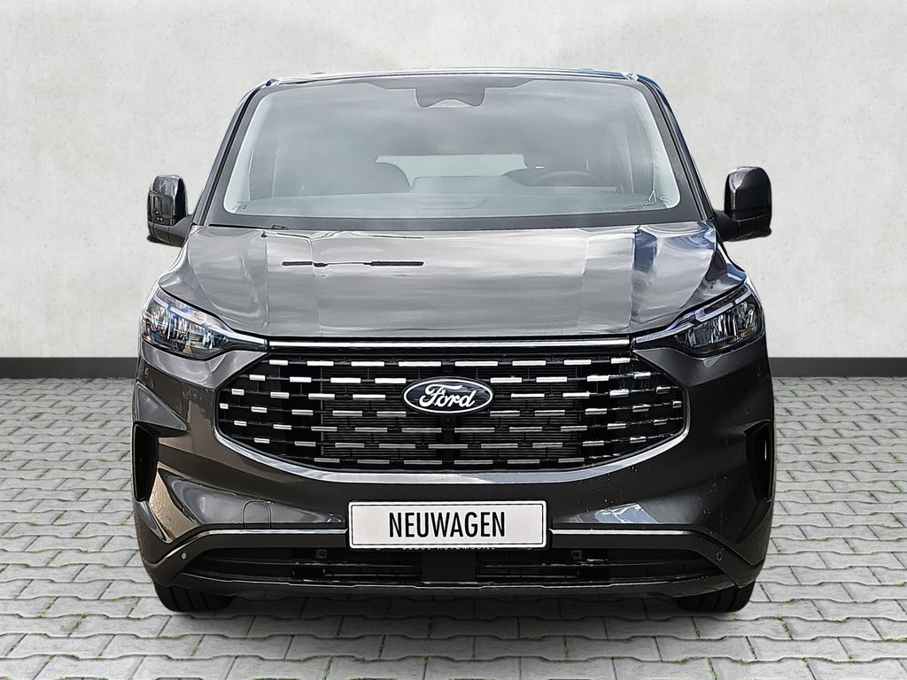 Ford Tourneo Custom 2025