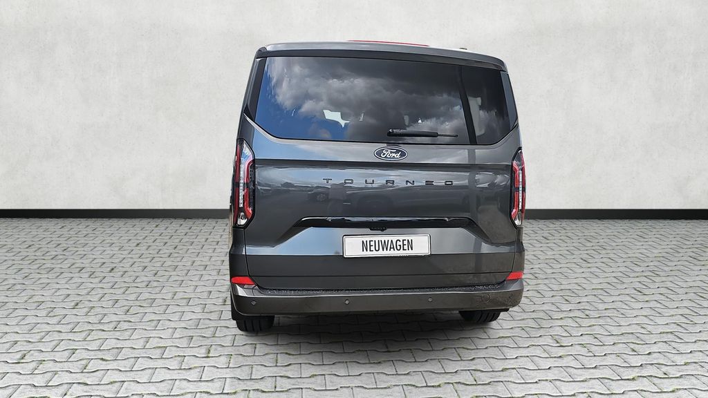 Ford Tourneo Custom 2025