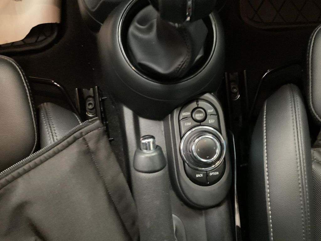 MINI One Cabrio 2022