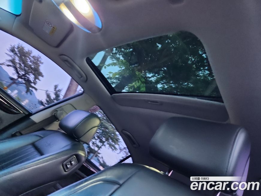 Hyundai Genesis 2012