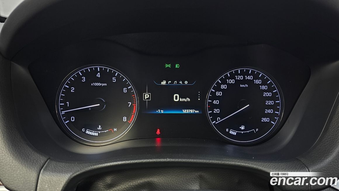 Hyundai Genesis 2016