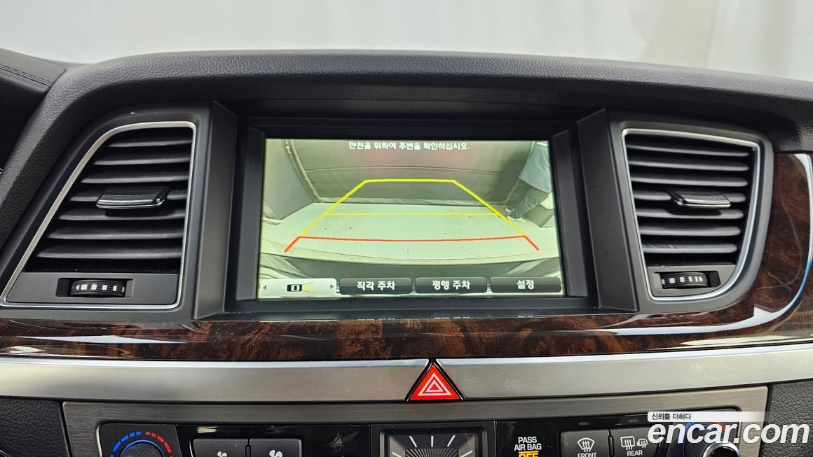 Hyundai Genesis 2016