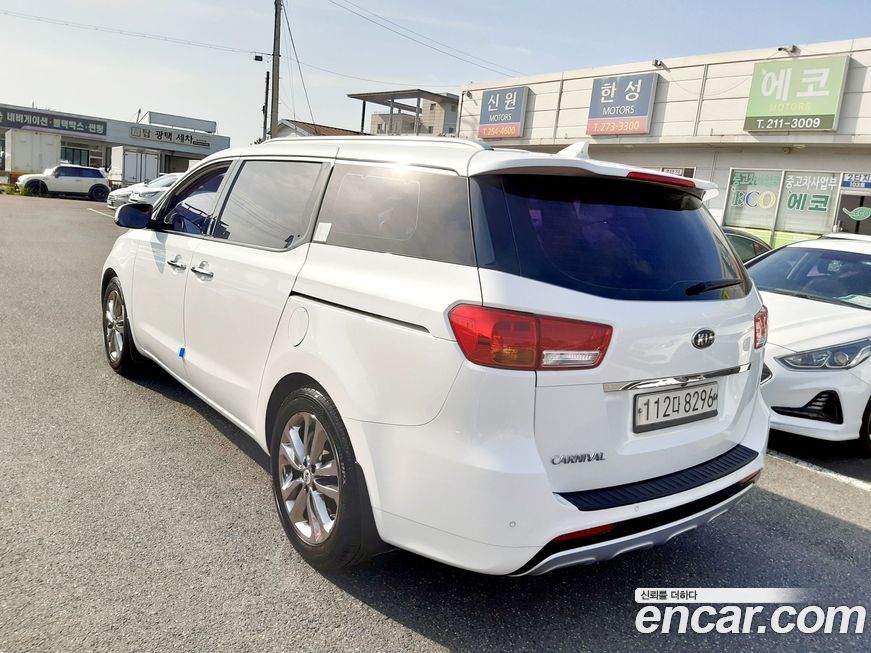 Kia Canival 2016