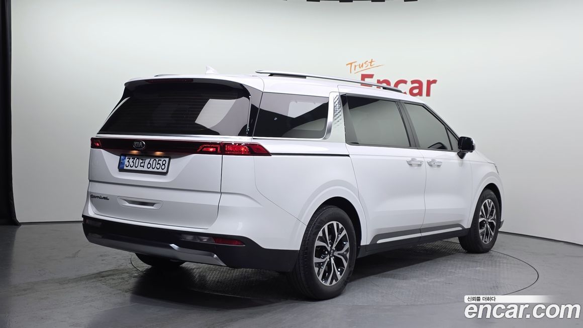 Kia Canival 2021
