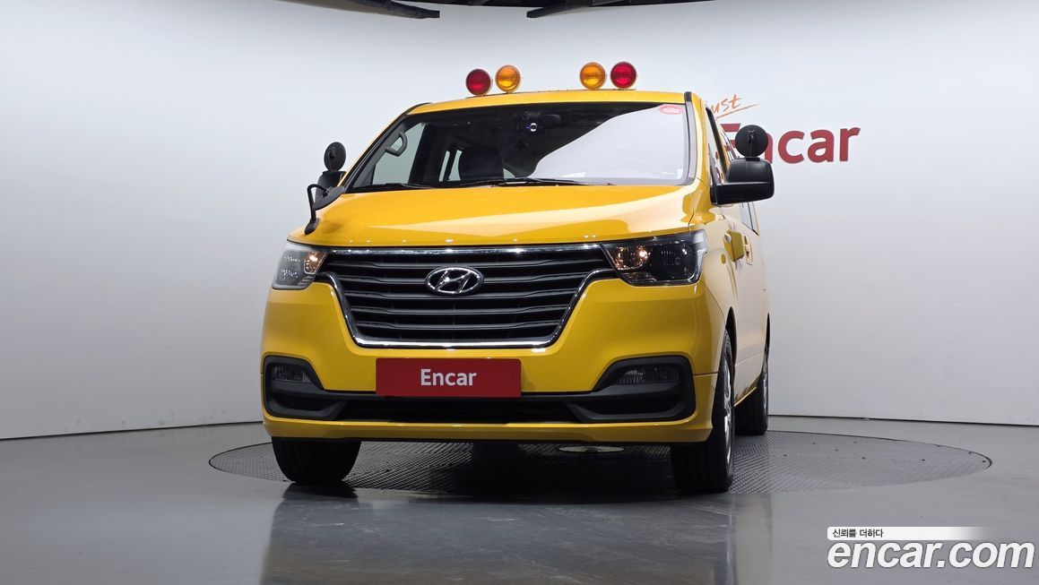 Hyundai Starex 2019