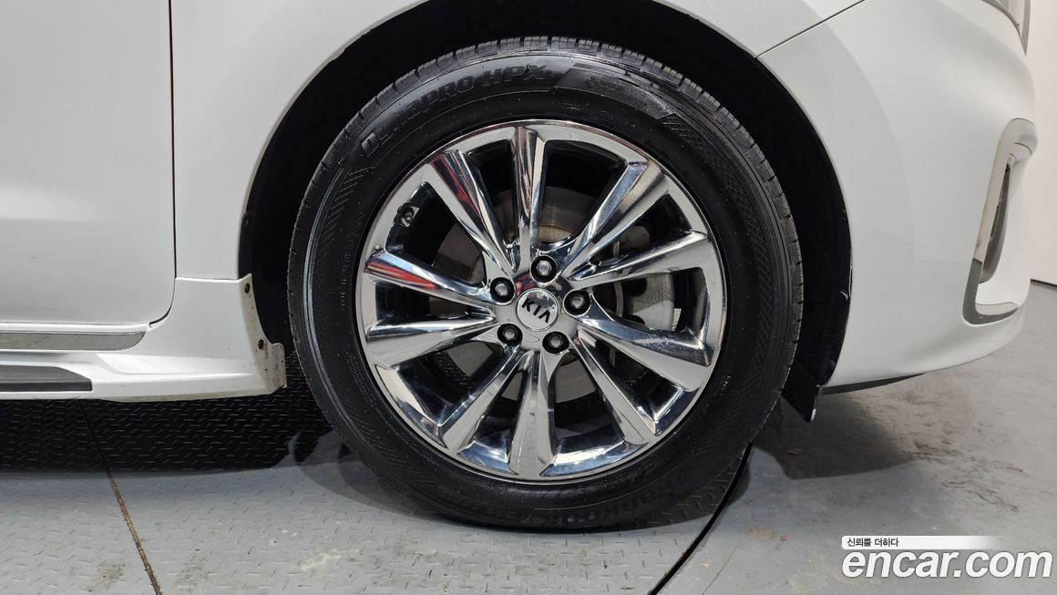 Kia Canival 2019