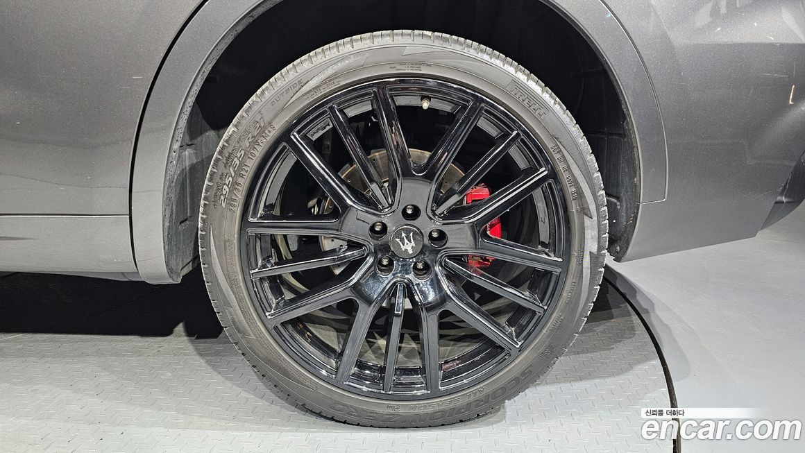 Maserati Levante 2019